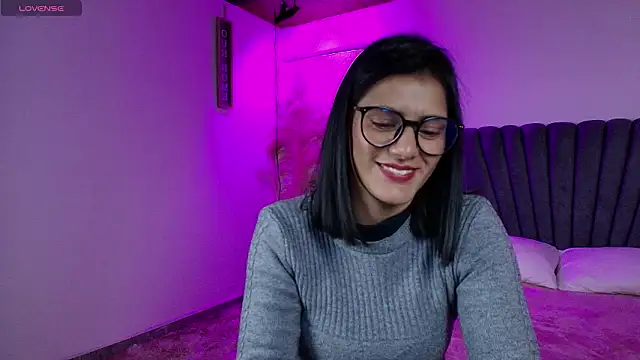 miaoconell: онлайн-секс-чат