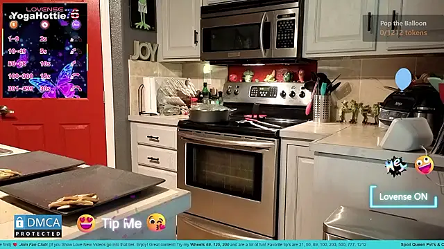 Chatroom XXX en direct de YogaHottie76