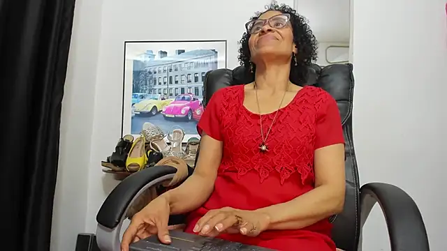 Aries_Mature Chat XXX live