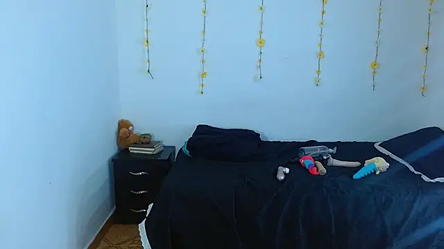 sajecrismaa's Live XXX Chat