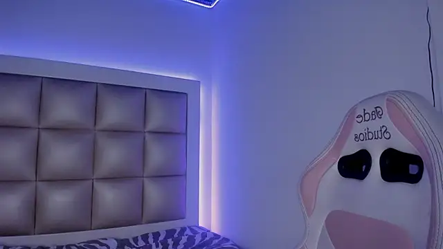 Molly_meow_js Chat XXX live