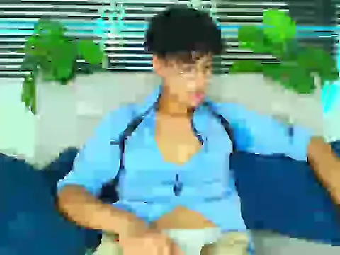 ThiiagoSaeenz Live XXX-Chat