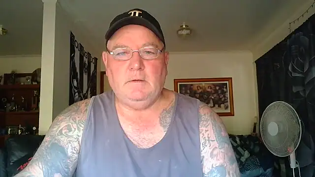 KINKYBLUEYES69 Pertunjukan Webcam