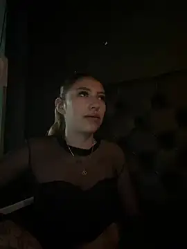 AliceTeenager___'s Webcam Show