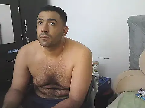 Chat XXX en directo de AlphaLatinoBear