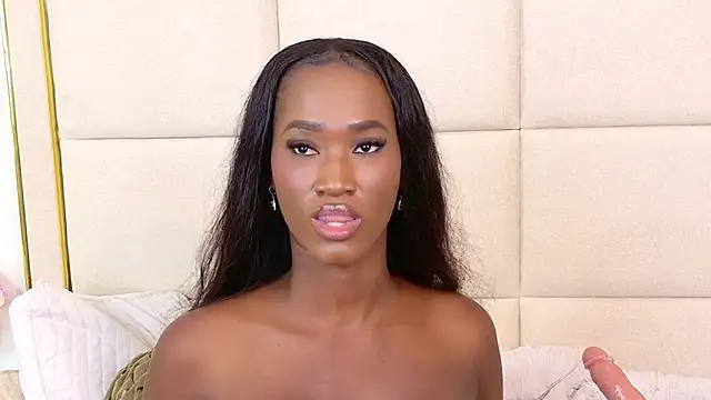 Reginadenver Adlı Modelin Web Kamerası Şovu