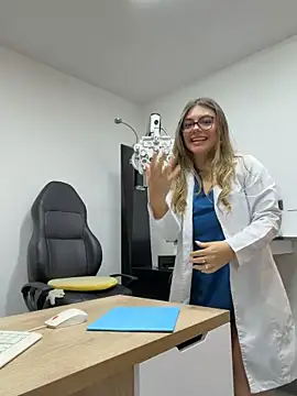 Show de alicee16 na webcam