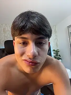 Lander_Cruz Live XXX-chat