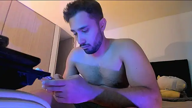 axell_torrez: διαδικτυακό σόου στην κάμερα