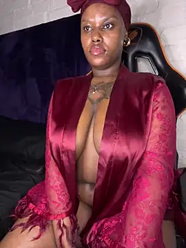 QUEEN_NOBUHLE_FEMDOM_777 웹캠 쇼