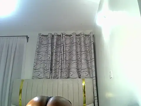 pretty_heartyのウェブカメラショー