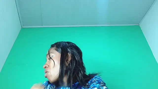 Онлайн чат XXX avaleri_cherry