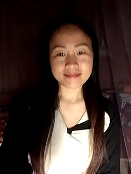 Spring-mky élő XXX-chatje