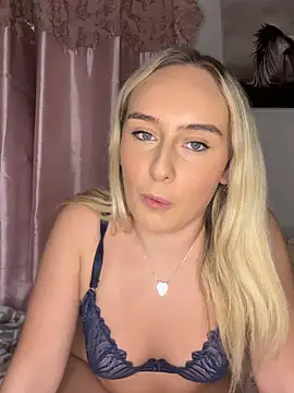 Scarletbx's Live XXX Chat