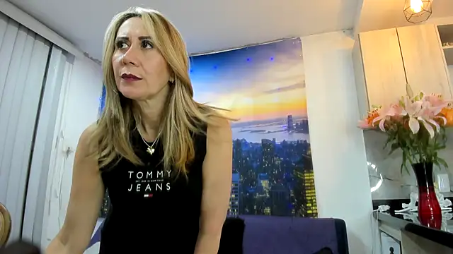 Živý XXX chat ashleymilf_1