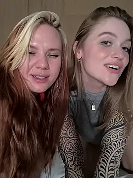 Goldi159のライブXXXチャット