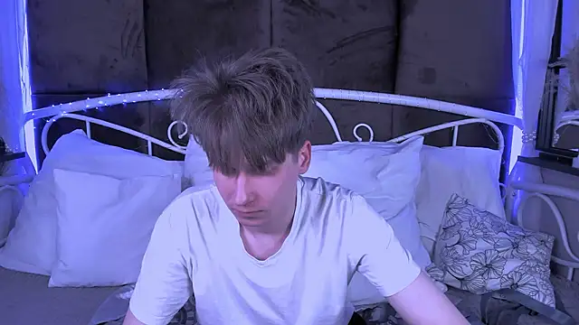 ScottPierce Adlı Modelin Canlı XXX Sohbeti