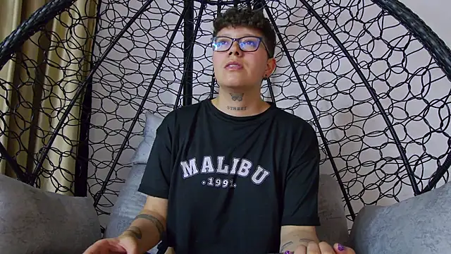 alex_noa: онлайн-секс-чат