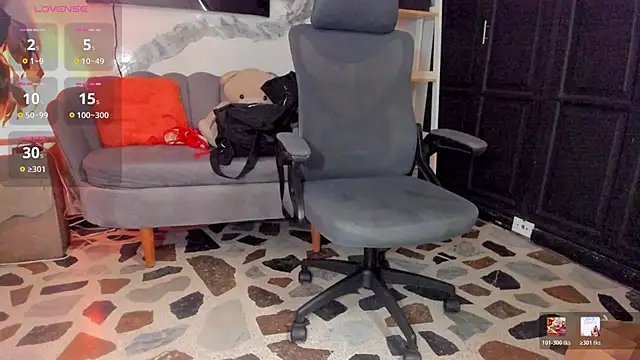 CelesteBrucee: онлайн-секс-чат