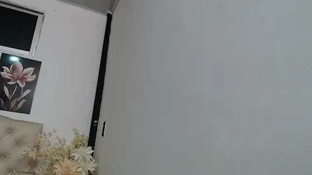 pinky_f00xのライブXXXチャット