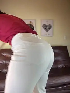 IriaLux Live XXX Chat