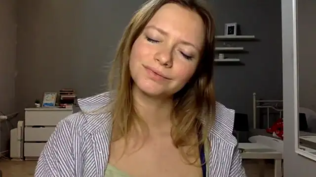 MillieShow: онлайн-секс-чат