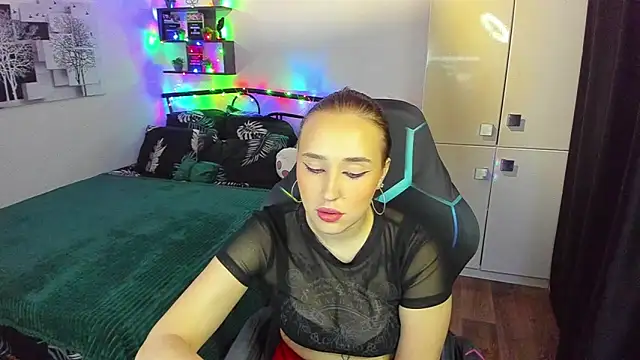 CrazyBitchInLace Chat XXX in diretta