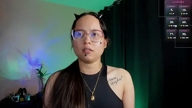 shantalc3rezo Chat XXX in diretta