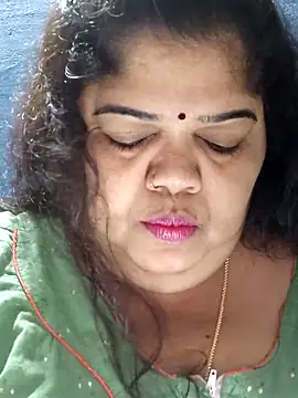 แชท XXX สดของ tamilthanushri