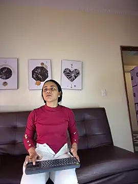 แชท XXX สดของ IriaLux