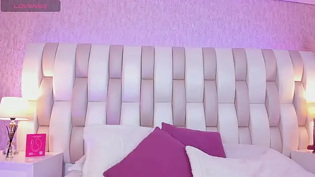 Viollet_xoxo Live XXX-Chat