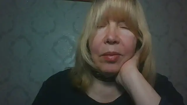 OlgaShine – Naživo XXX chat