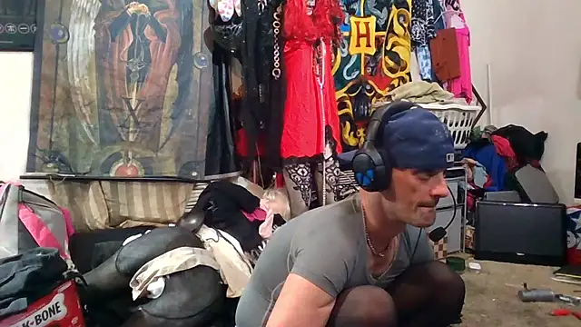 slinginbigD's Live XXX Chat