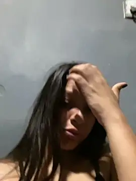 OrianaXclusiveのライブXXXチャット