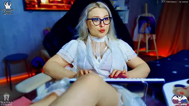 Wounded_Goddess_のライブXXXチャット