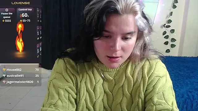 Nika_1_ Chat XXX live