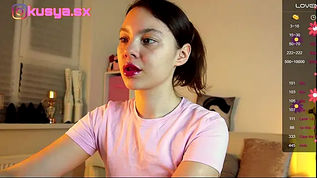 KusyaSex Adlı Modelin Canlı XXX Sohbeti