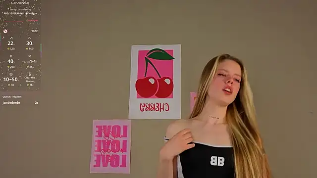 Chat +18 de TiffinyMergist ao vivo