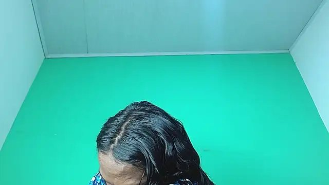 avaleri_cherry Adlı Modelin Web Kamerası Şovu