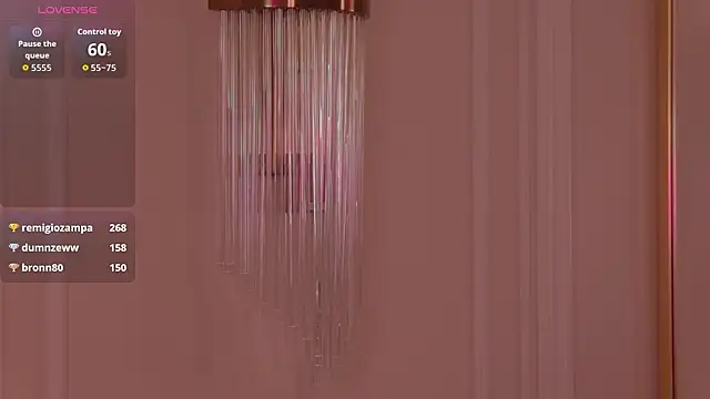 Онлайн чат XXX RemyLoon