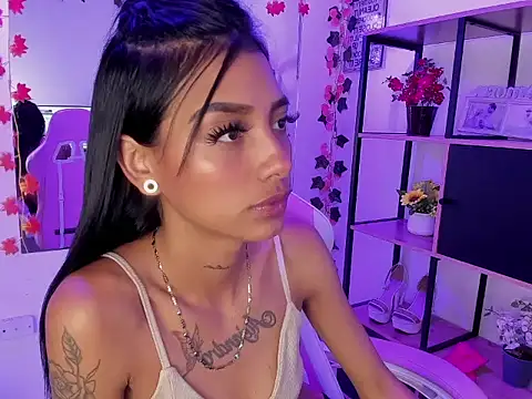 KarlaSlutSkinny__ Chat XXX live