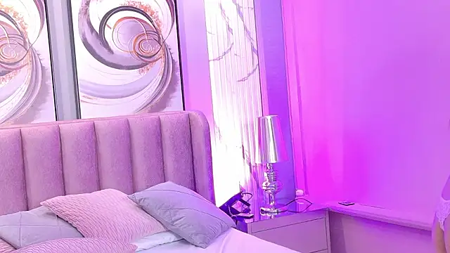 OnlyLola_ 现场XXX聊天