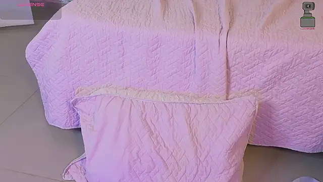 _Linoshka_1のライブXXXチャット