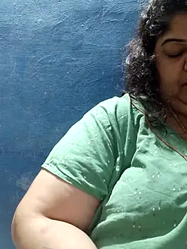 Pokazy przed kamerką – tamilthanushri