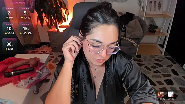 CelesteBrucee 即時 XXX 聊天