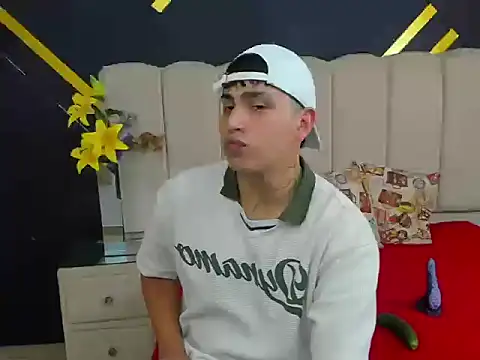 عرض كام ThomasThund