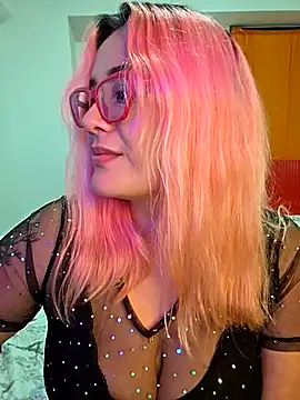 Nova-Satela Live XXX Chat