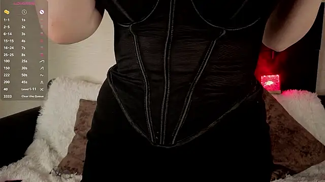 cute_club élő XXX-chatje