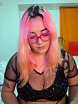 Chatroom XXX en direct de Nova-Satela