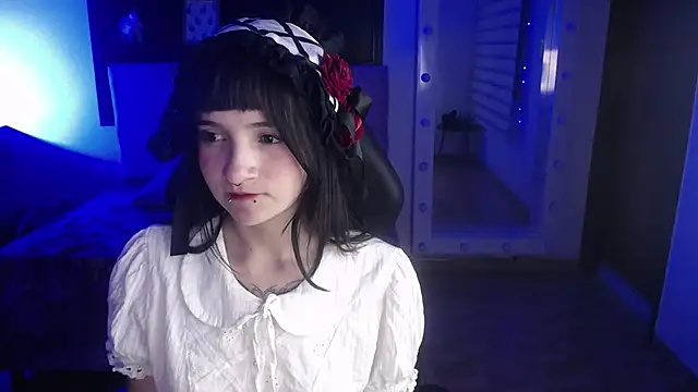 XXX chat uživo modela _Charlotte_Collins_